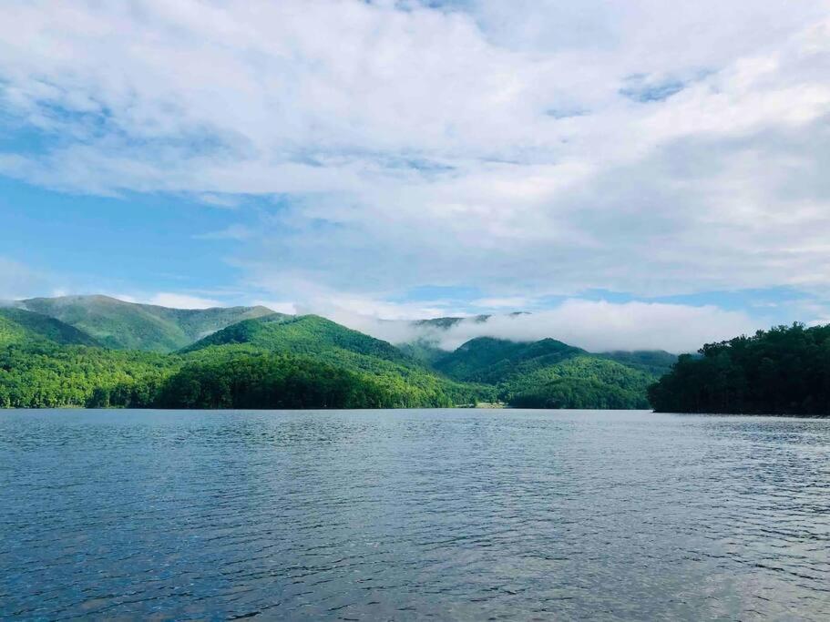 Cabin At The Cove At Watauga Lake Butler Екстериор снимка