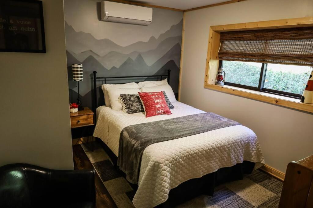 Cabin At The Cove At Watauga Lake Butler Екстериор снимка