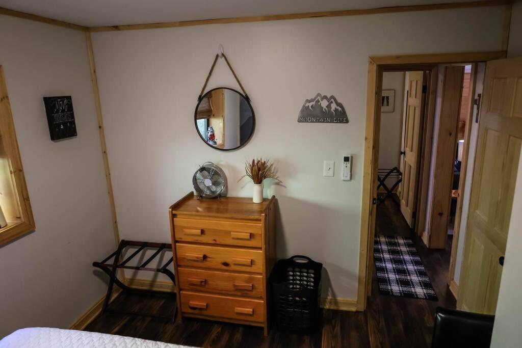 Cabin At The Cove At Watauga Lake Butler Екстериор снимка